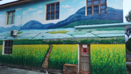 精准帮扶举措接续乡村振兴——江西青年职业学院2022年度乡村振兴工作综述 以墙体彩绘为笔，绘就美丽乡村新画卷